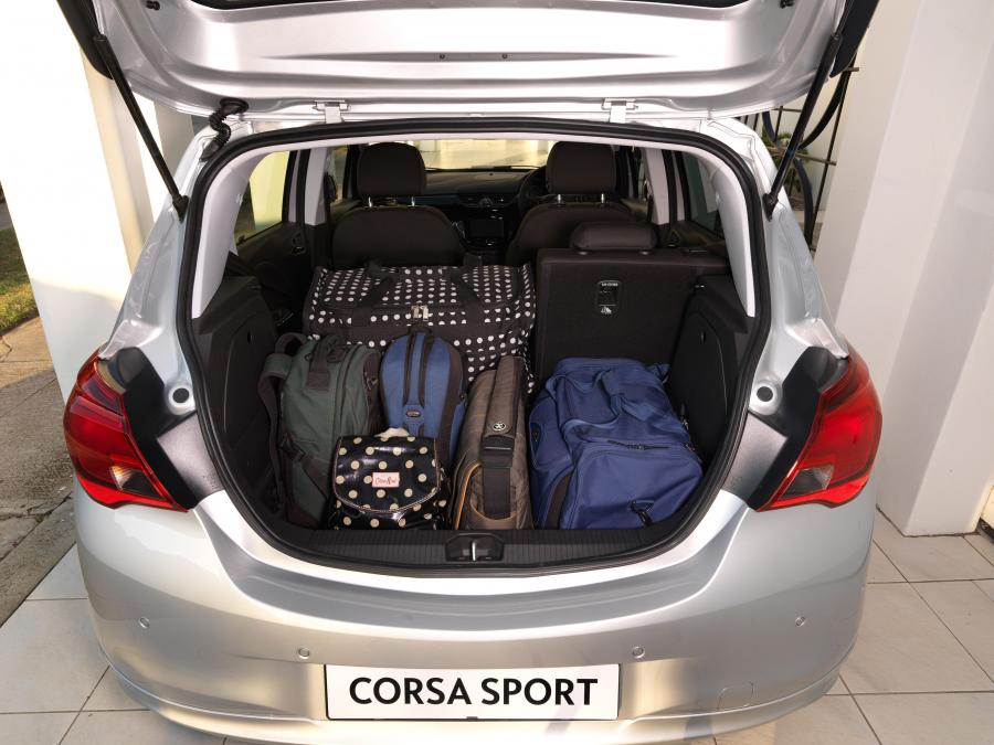  Opel Corsa Sport 2015 года  (фото 2 из 20)